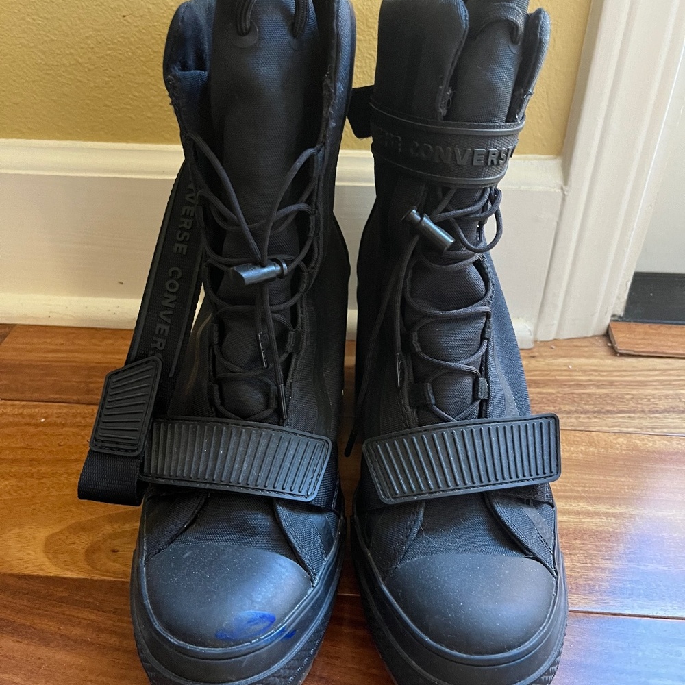 Converse Black Platform Combat Boots Women’s 8 1/2